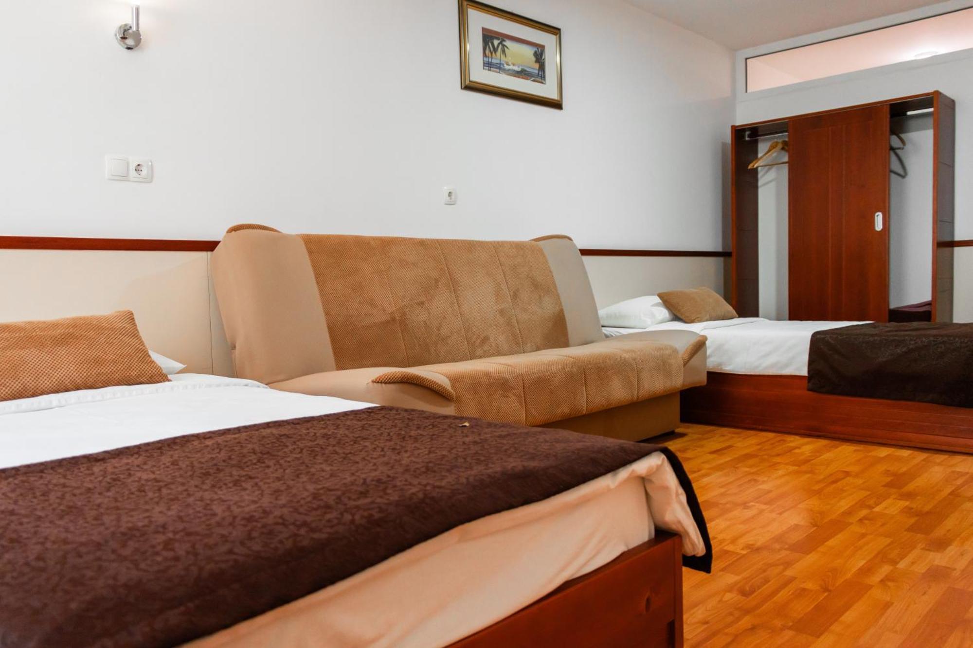 Hotel Saraj SJJ Eksteriør bilde