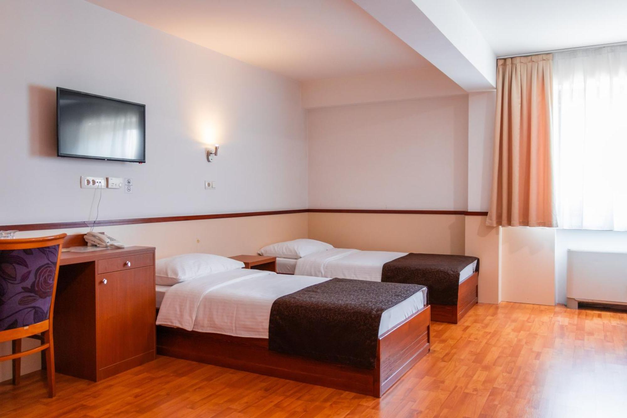 Hotel Saraj SJJ Eksteriør bilde