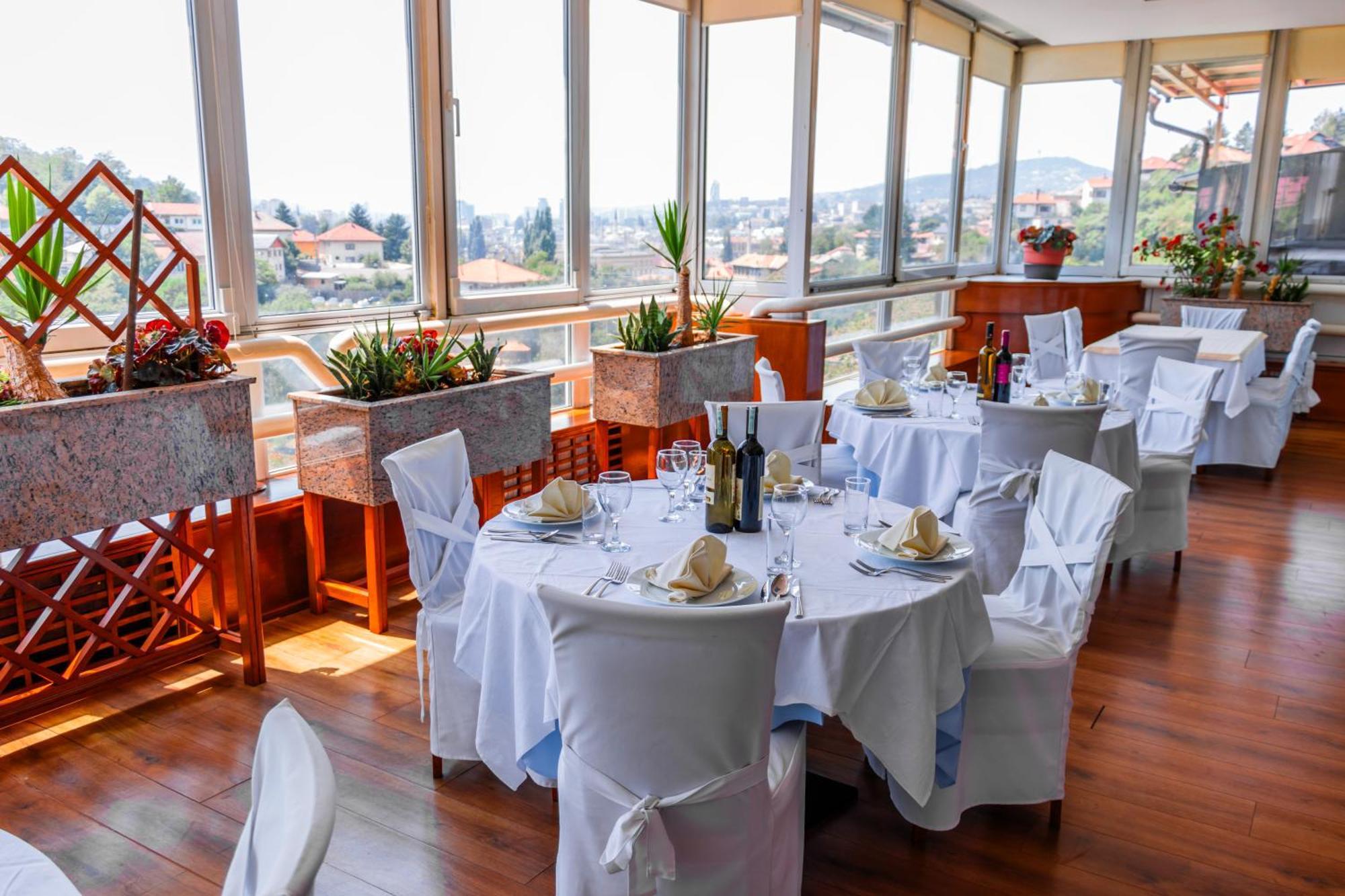 Hotel Saraj SJJ Eksteriør bilde