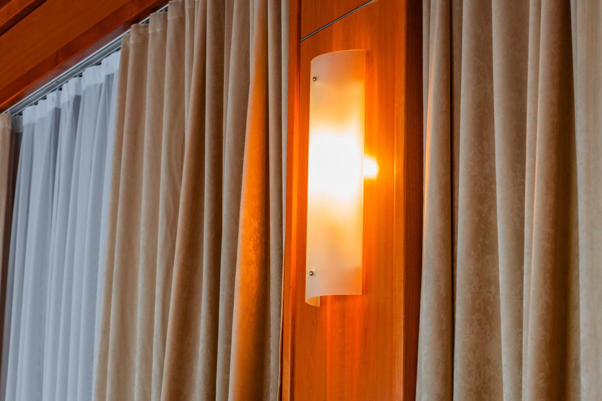 Hotel Saraj SJJ Eksteriør bilde