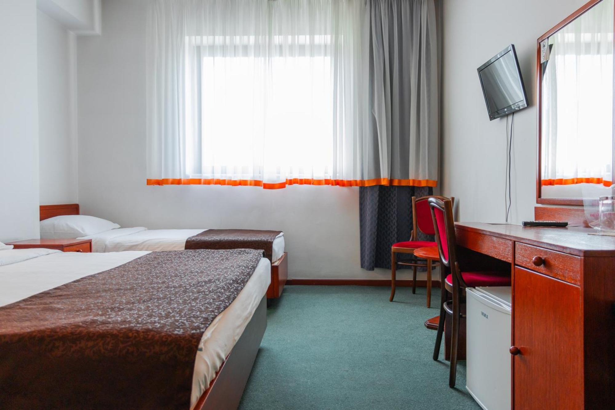 Hotel Saraj SJJ Eksteriør bilde