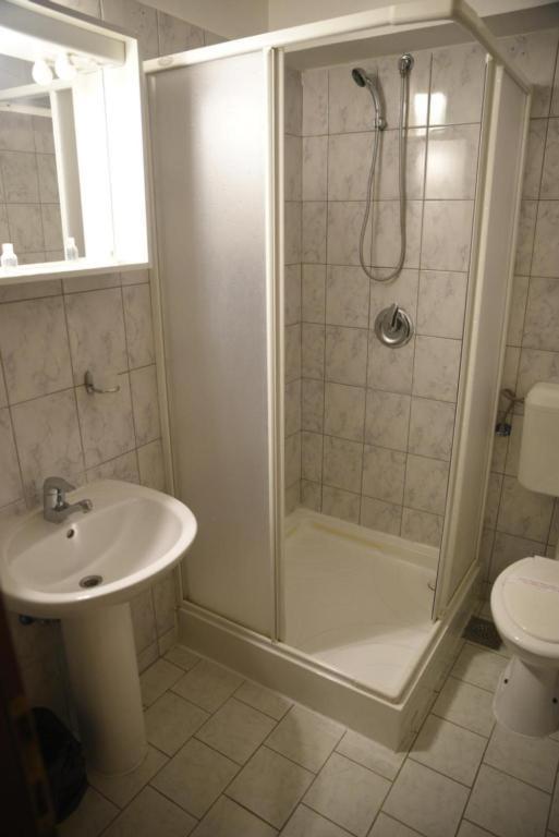 Hotel Saraj SJJ Eksteriør bilde