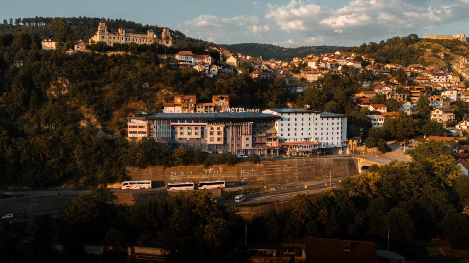 Hotel Saraj SJJ Eksteriør bilde