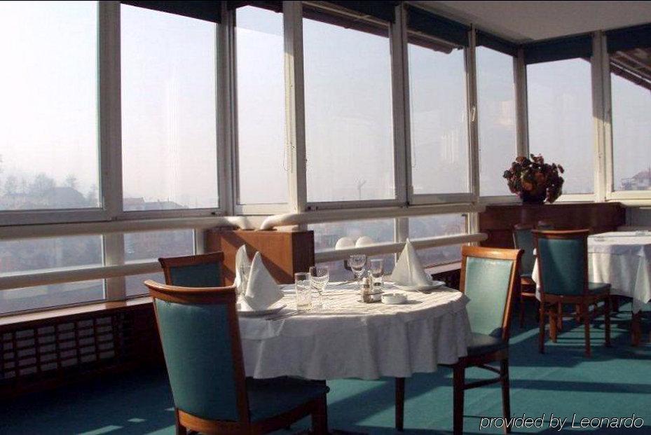 Hotel Saraj SJJ Restaurant bilde